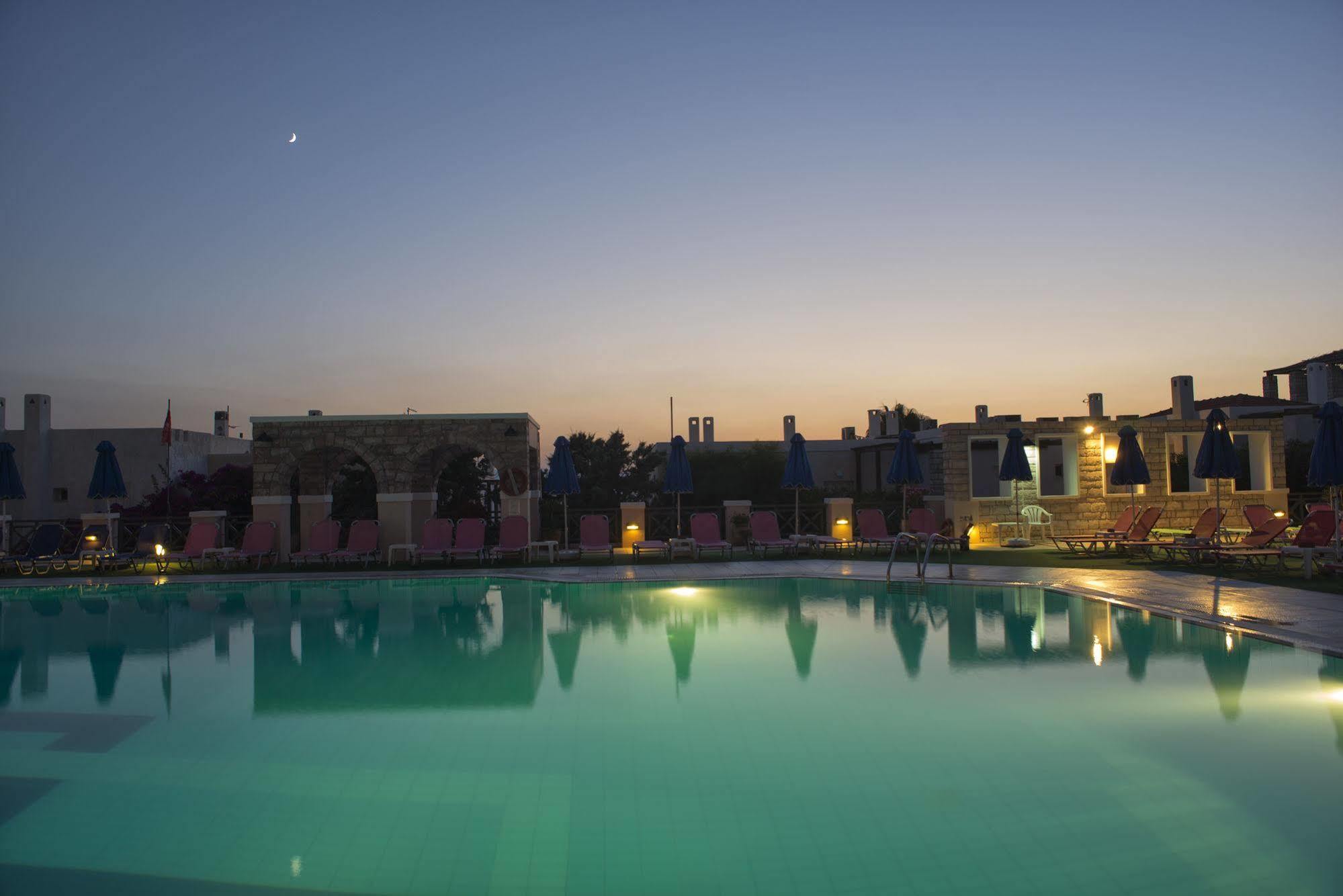 Dionysos Authentic Resort & Village 阿伊亚芳蒂亚 外观 照片